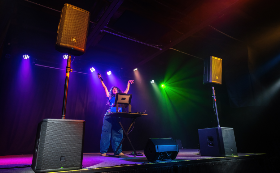 JBL PRX908 Amplificación de clase D ligera y eficiente - Image