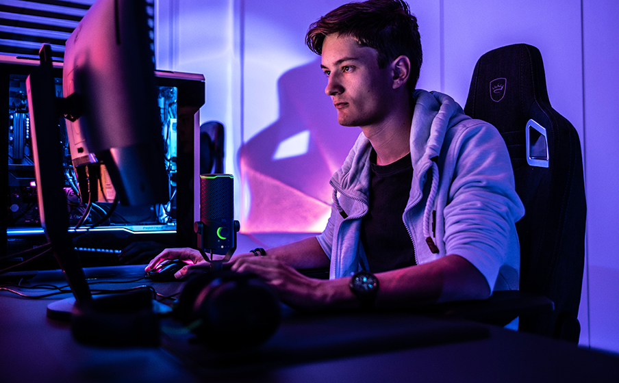 JBL Quantum Stream Studio Micr&oacute;fonos de condensador triples para un streaming perfecto - Image